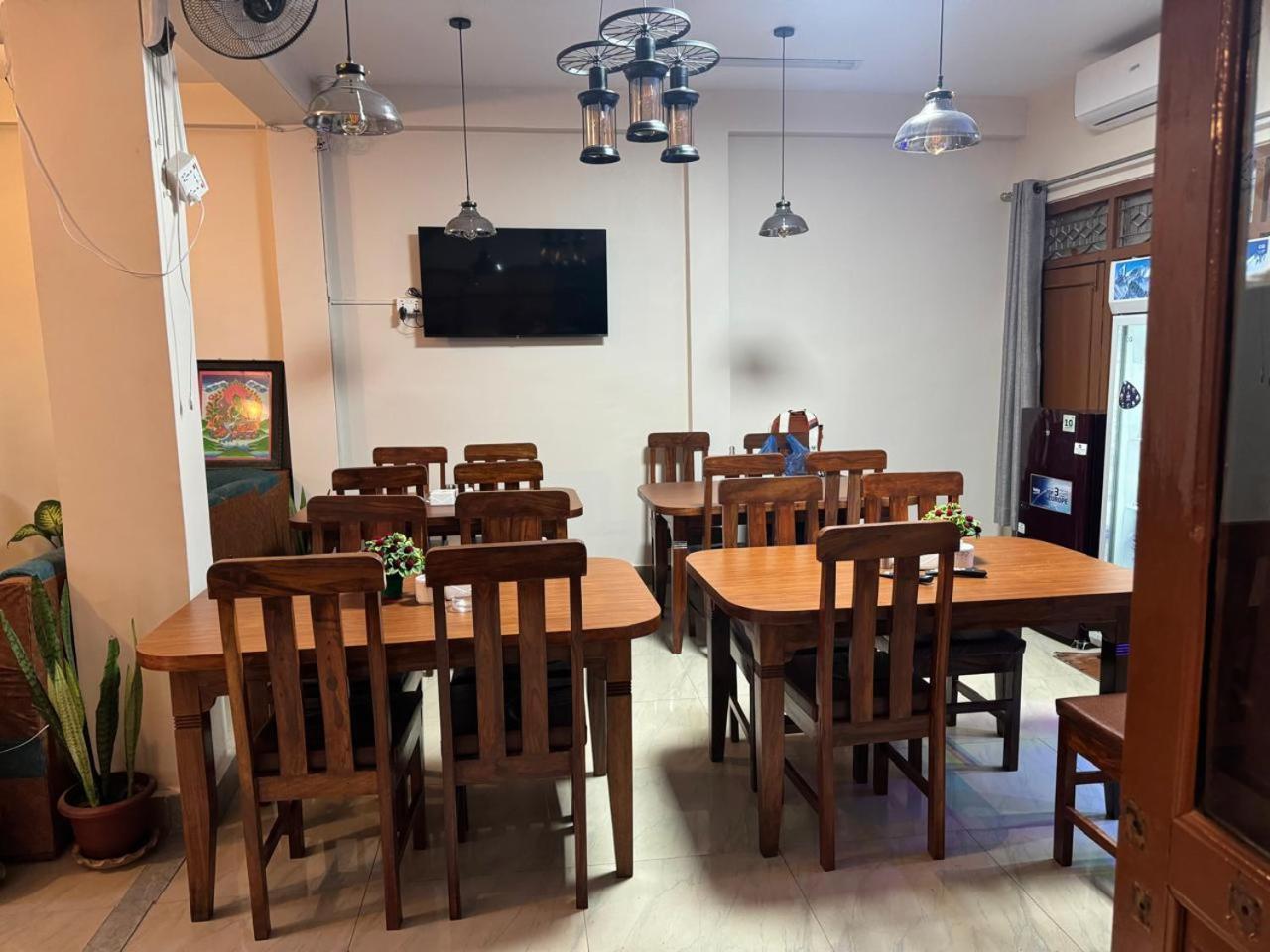 Hotel Silver Jubilee كاتماندو المظهر الخارجي الصورة